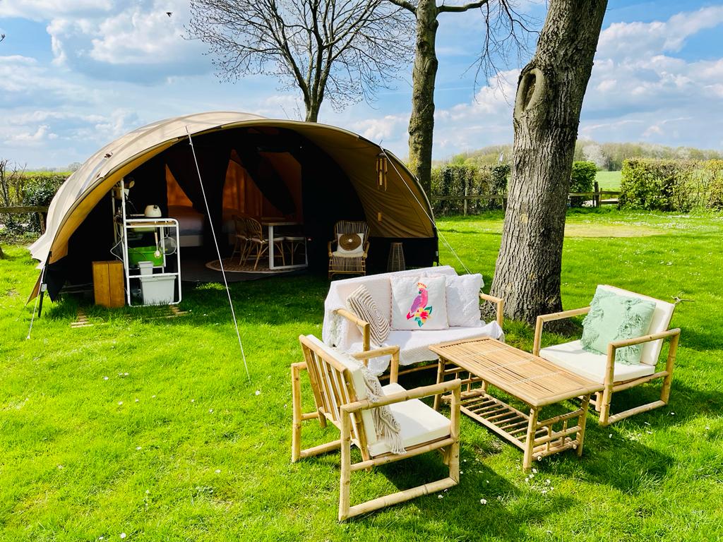 Glamping-BuitenGewoon-Berghof-Boomgaard-Zuid-Limburg-Natuur-Rust-Ruimte-Camping